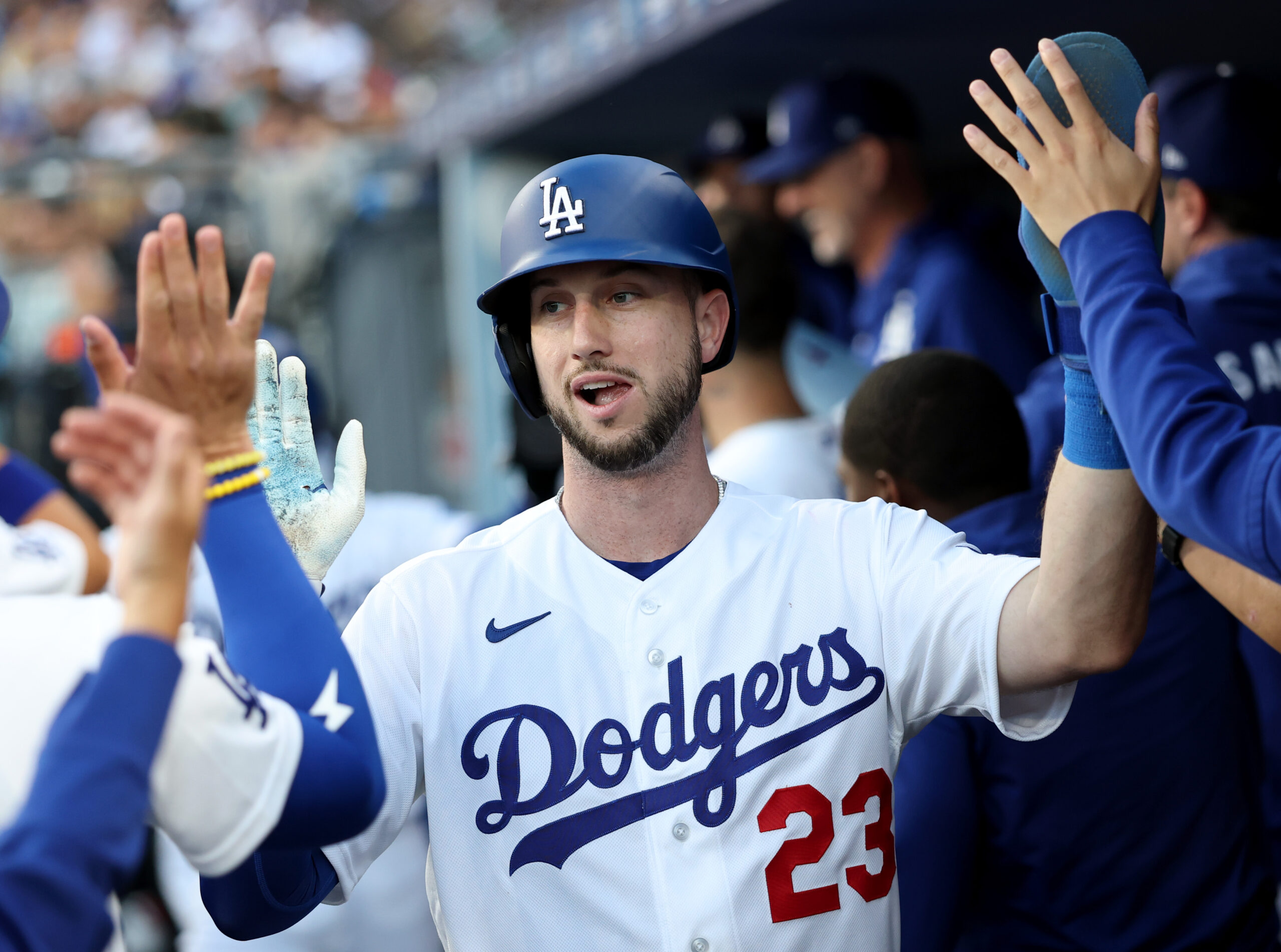 Dodgers’ Kyle Tucker removed from game with back spasms