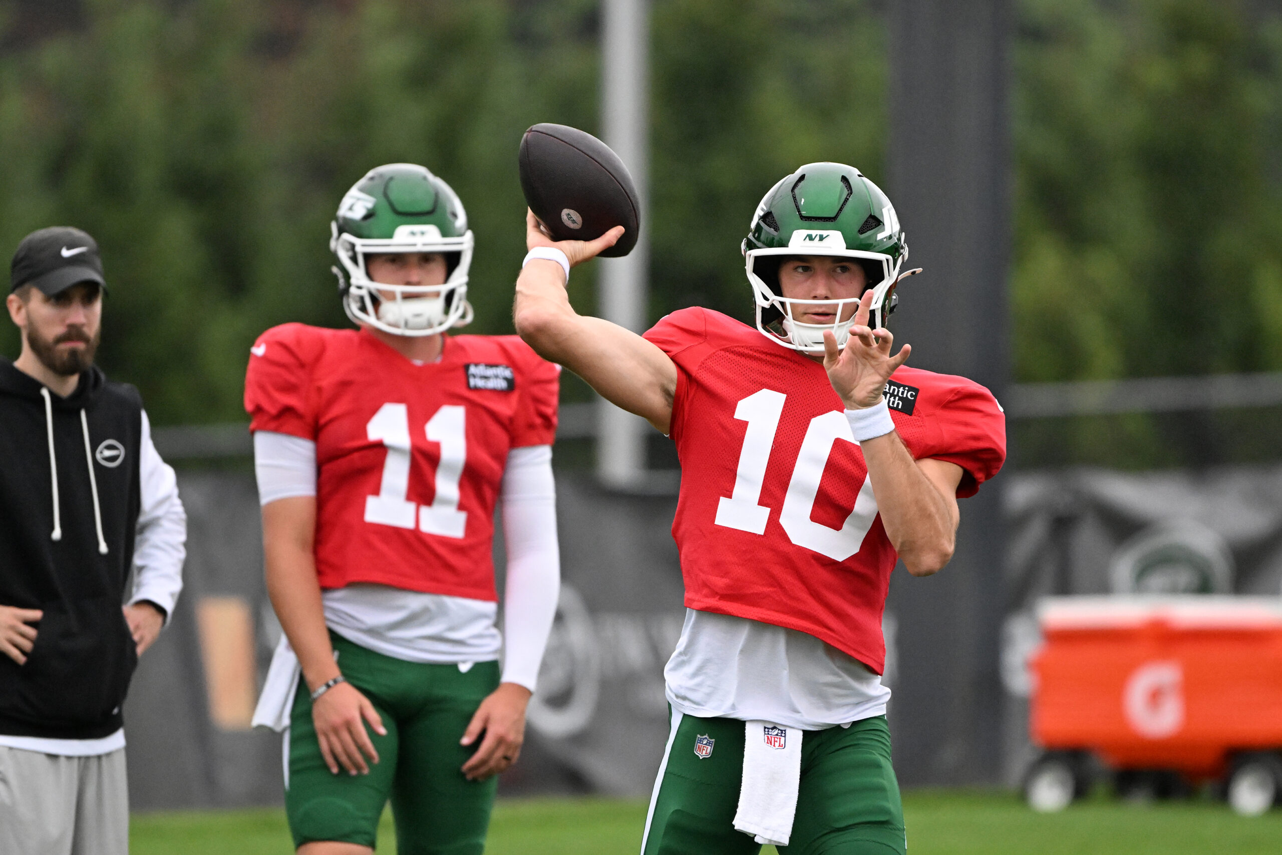 Cade Klubnik leads long touchdown drive in two-minute drill to end Jets practice