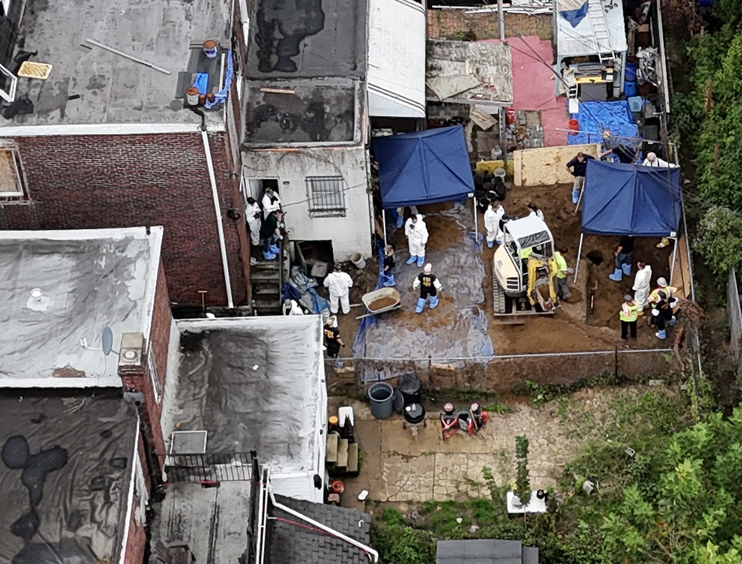 Hidden safe, bones found buried at Philly house of horrors tied to 7 missing women: report